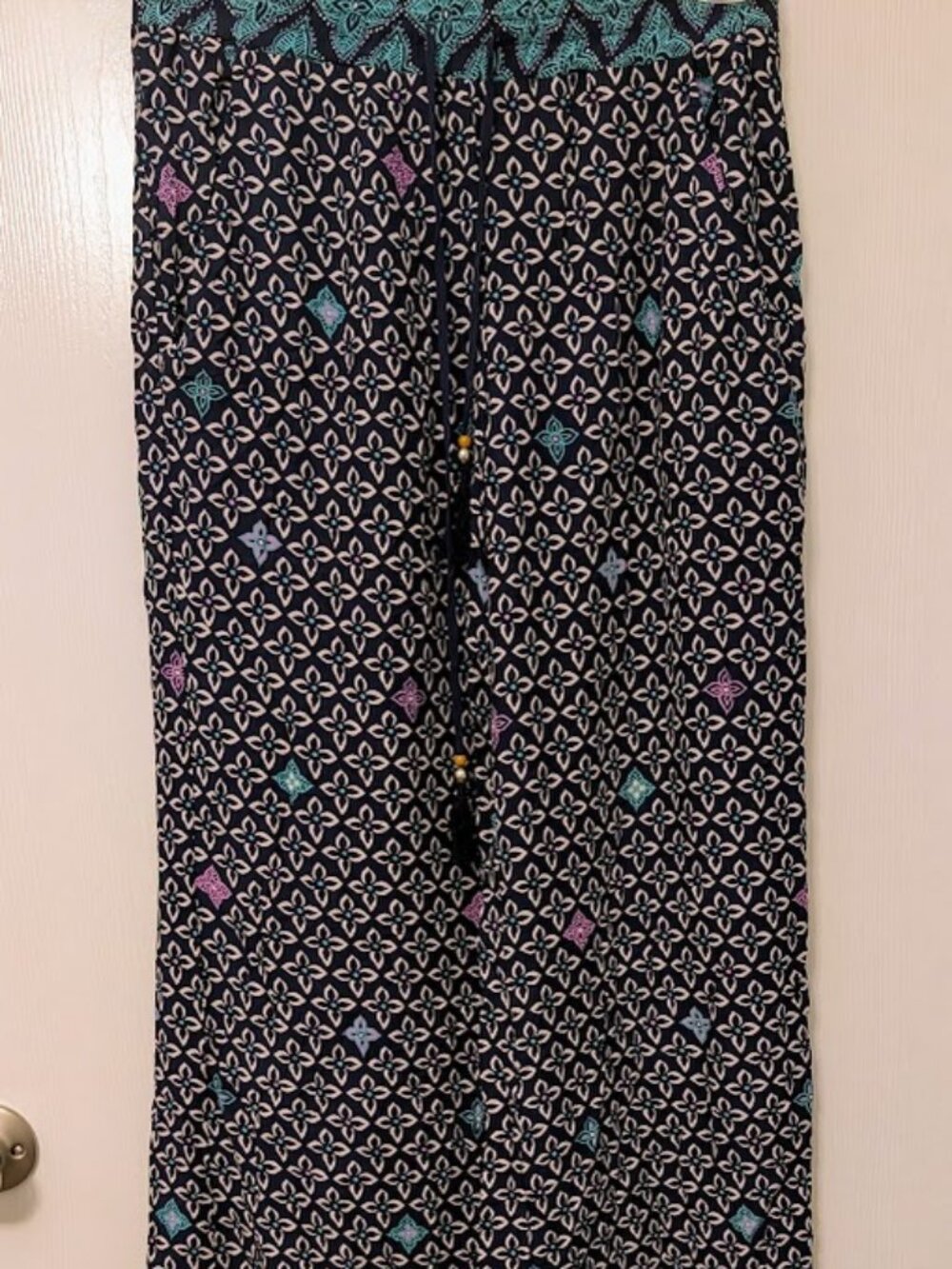 Green Dragon flowy palazzo pants Size XS